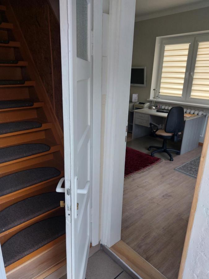 Kotedzas Nuomai - Retro 70, Siauliai Apartman Kültér fotó